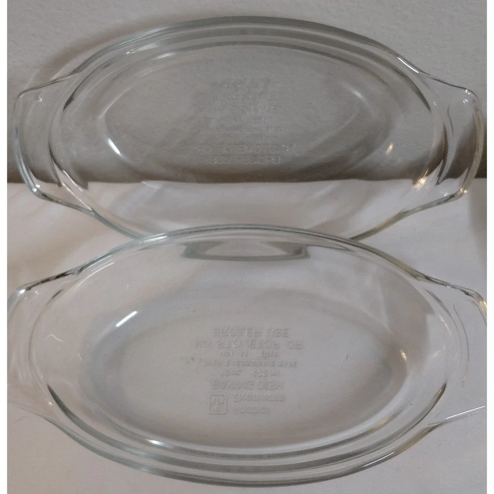 Vintage Anchor Hocking Ovenware 16 oz Oval Au Gratin Baking Dishes 1016 Pair USA